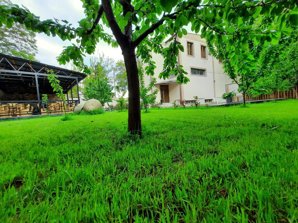 Cherry Garden Boutique Hotel Yeghegnadzor Esterno foto